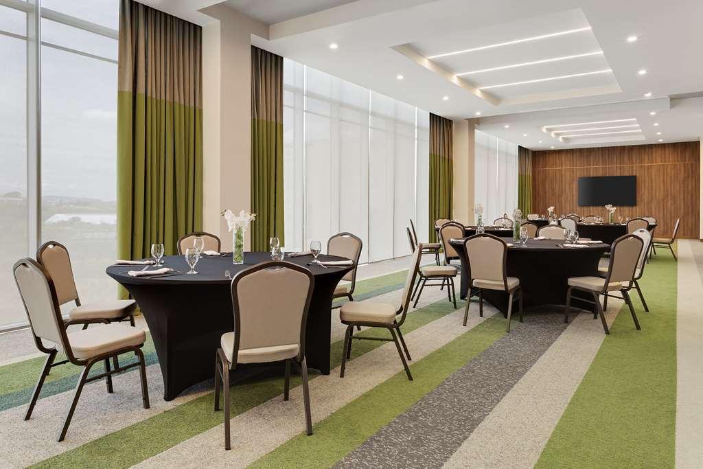 Hilton Garden Inn San Jose Airport City Mall Alajuela Съоръжения снимка